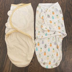 Pair of SwaddleMe organic swaddles S/M